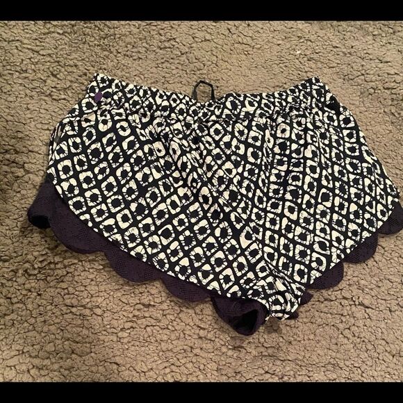 Indigo Rein Navy/White  Printed Shorts Sz Small - Picture 10 of 12